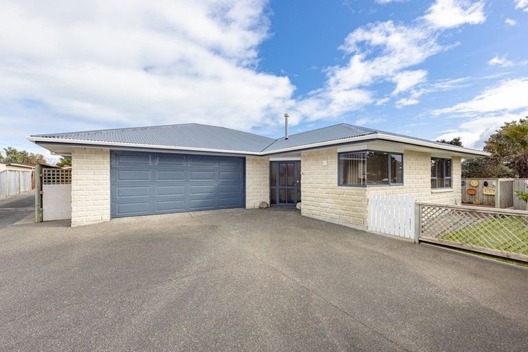 Photo of property in 19a Polson Street, Castlecliff, Whanganui, 4501