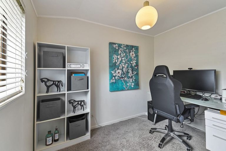 Photo of property in 10 Dalkeith Place, Opaheke, Papakura, 2113