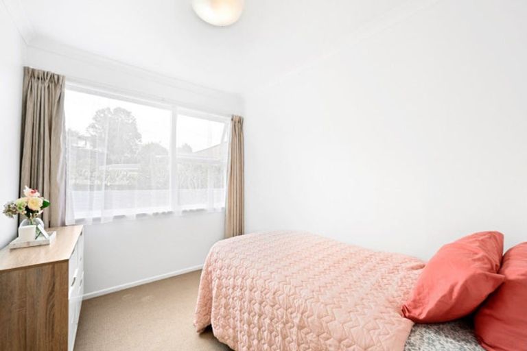 Photo of property in 27 Manapouri Place, Glenview, Hamilton, 3206