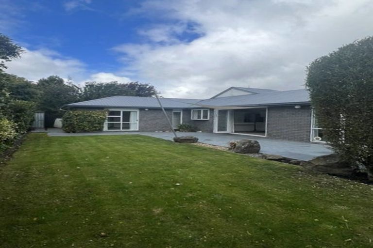 Photo of property in 5 Phoenix Lane, Northcote, Christchurch, 8052