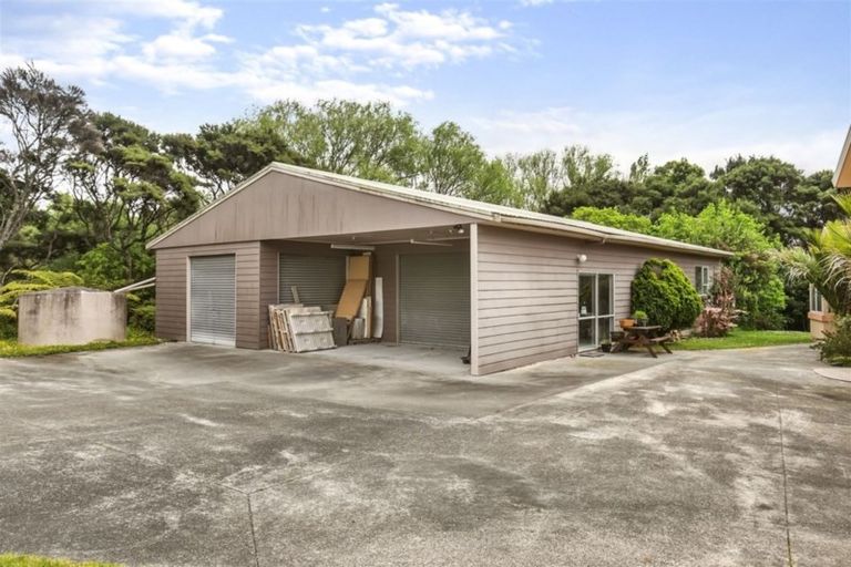 Photo of property in 6 Pounamu Avenue, Greenhithe, Auckland, 0632