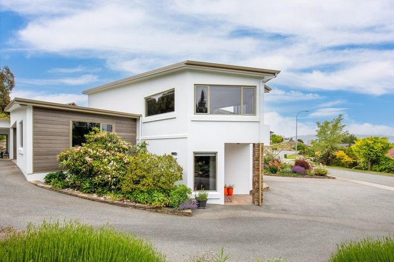 Photo of property in 17 Bodkin Road, Bridge Hill, Alexandra, 9320