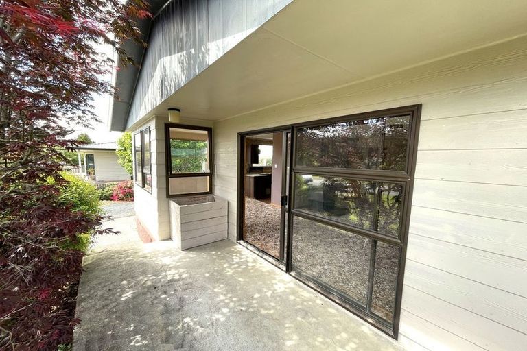 Photo of property in 17 Halsey Street, Clinton, 9534