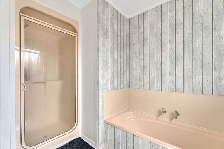 Photo of property in 14 Cholmondeley Crescent, Whitianga, 3510