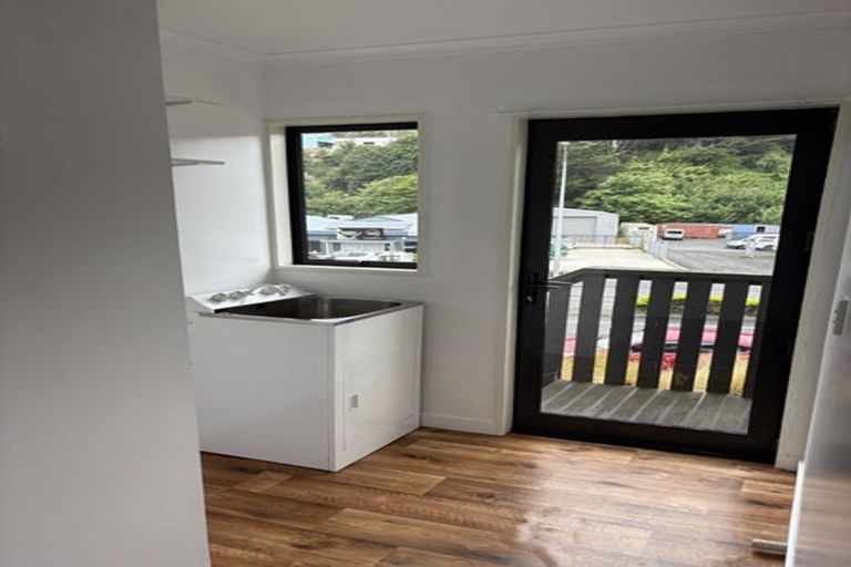 Photo of property in 332 Kaikorai Valley Road, Bradford, Dunedin, 9011