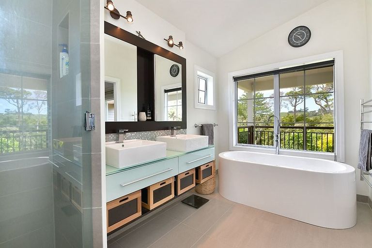 Photo of property in 39 Athol Place, Algies Bay, Warkworth, 0920