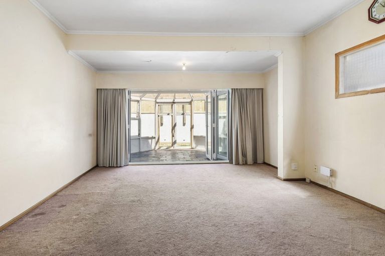 Photo of property in 62 Happy Valley Road, Owhiro Bay, Wellington, 6023