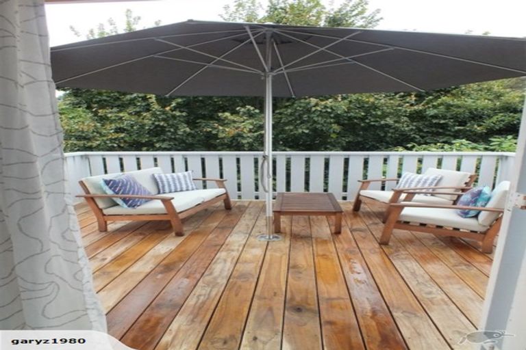 Photo of property in 22 Enfield Road, Hospital Hill, Napier, 4110