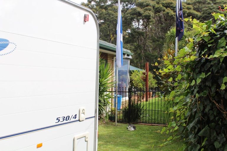 Photo of property in 14 Waimoko Glen, Swanson, Auckland, 0612