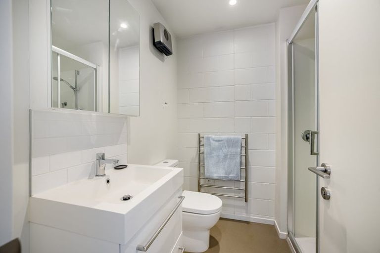 Photo of property in 4/187 Kilmore Street, Christchurch Central, Christchurch, 8013
