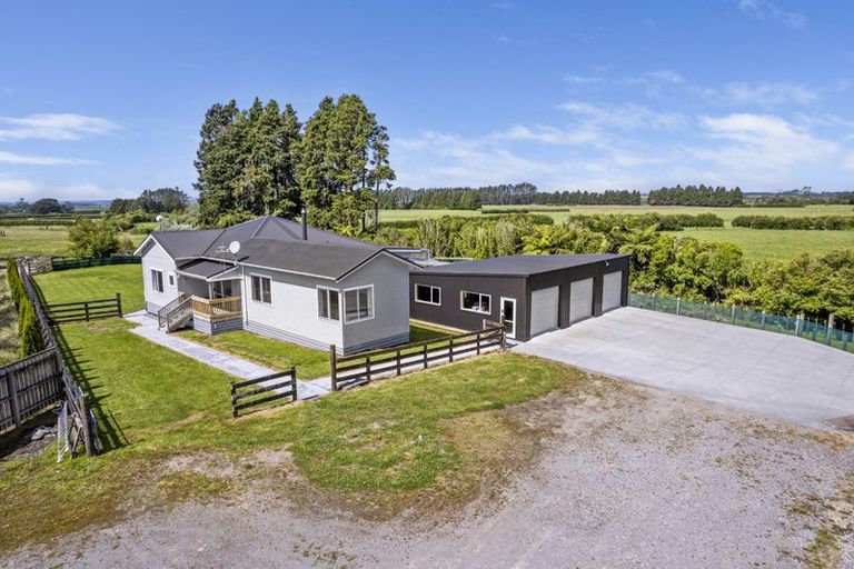 Photo of property in 2319 Mountain Road, Tariki, Inglewood, 4390