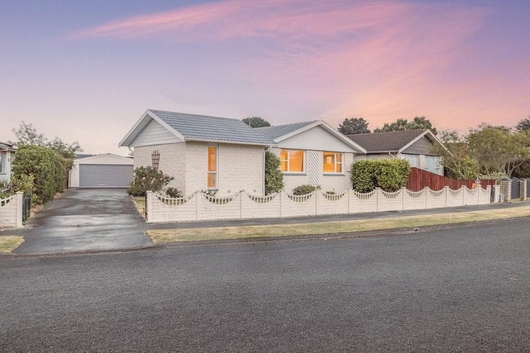Photo of property in 19 Kawau Crescent, Bromley, Christchurch, 8062