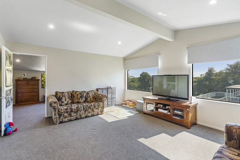 Photo of property in 46 Huia Street, Waikanae, 5036