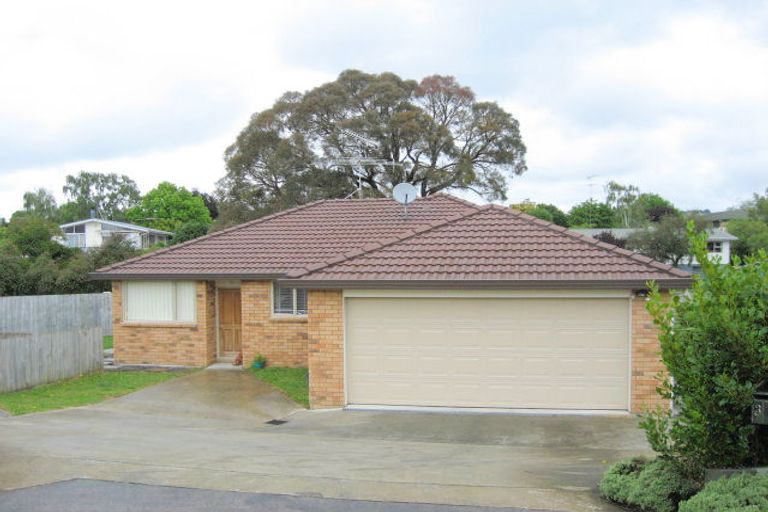 Photo of property in 32 Les Marston Place, Pukekohe, 2120