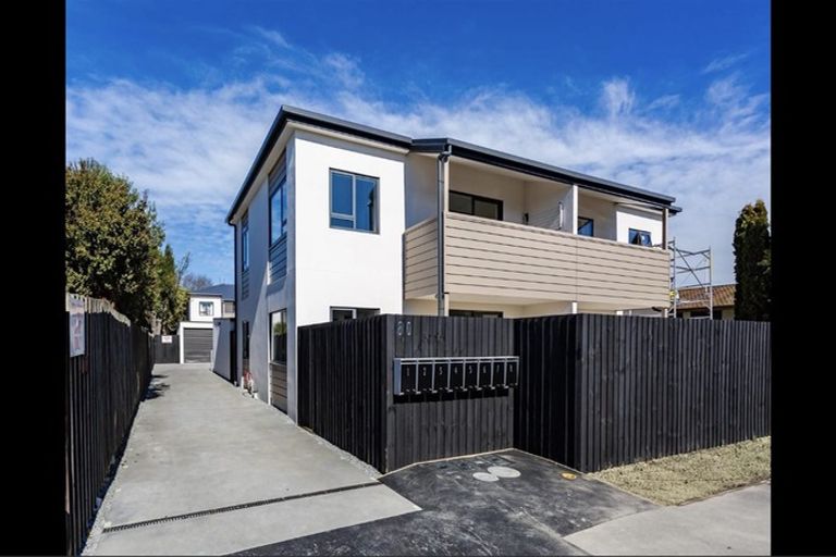 Photo of property in 80h Shakespeare Road, Waltham, Christchurch, 8023