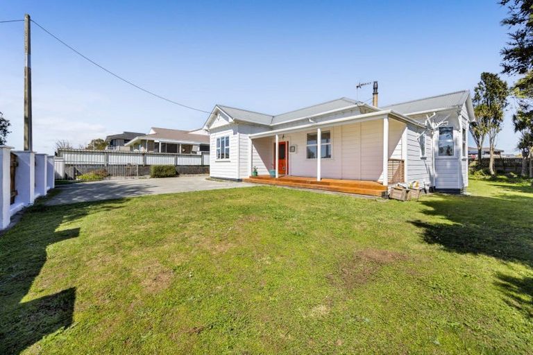 Photo of property in 35 Cordelia Street, Stratford, 4332