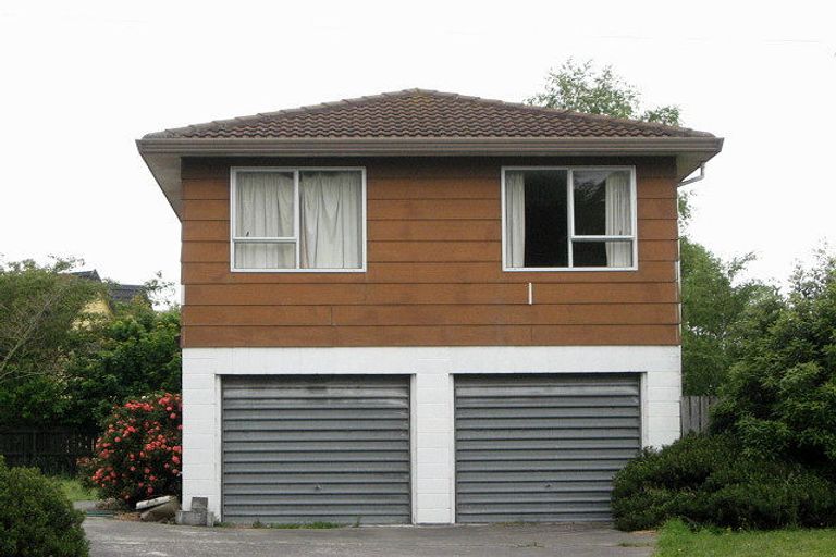 Photo of property in 114 Grimseys Road, Redwood, Christchurch, 8051