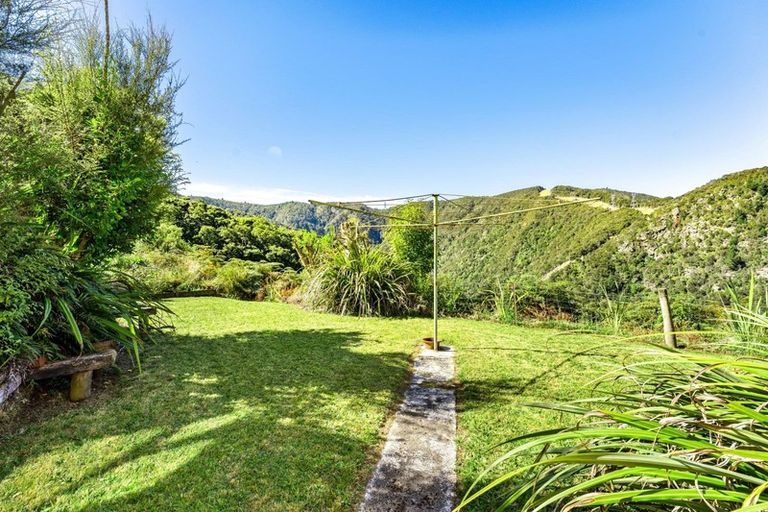 Photo of property in 24 Tui Terrace, Waipori Falls, Outram, 9073