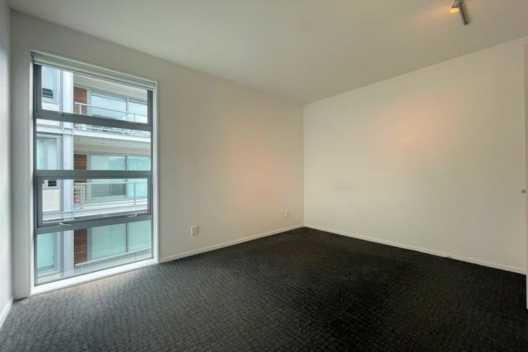 Photo of property in Revolucion Apartments, 301n/28 Torrens Terrace, Mount Cook, Wellington, 6011