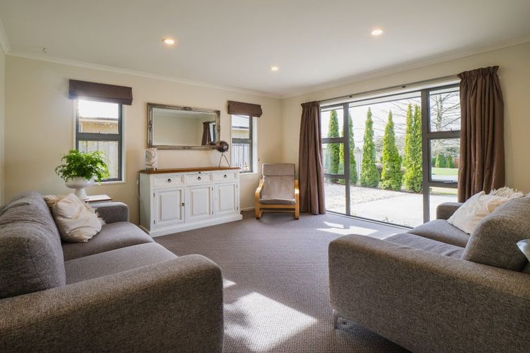 Photo of property in 62 Rotherham Drive, West Melton, 7618