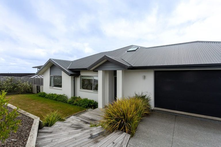 Photo of property in 5 Dove Grove, Westmorland, Christchurch, 8025