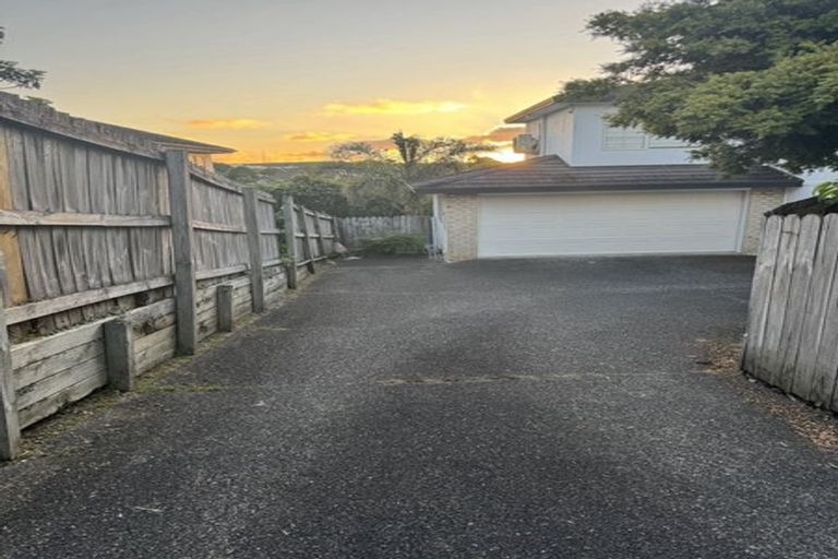 Photo of property in 5a San Luis Place, Golflands, Auckland, 2013