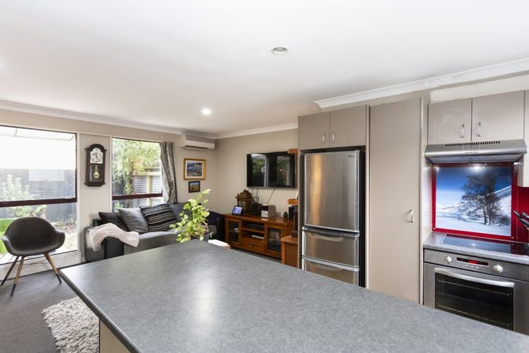 Photo of property in 7/16 Derby Street, St Albans, Christchurch, 8014