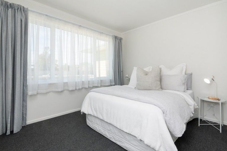 Photo of property in 21 Holyrood Street, Taradale, Napier, 4112