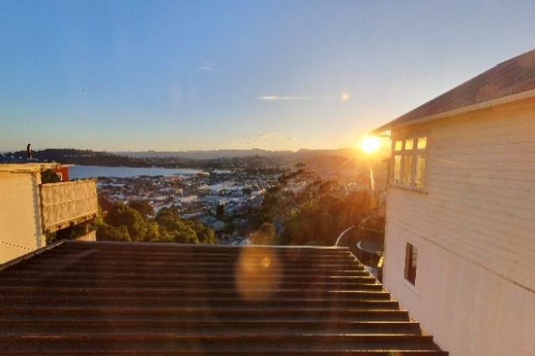 Photo of property in 97 Duncan Terrace, Kilbirnie, Wellington, 6022