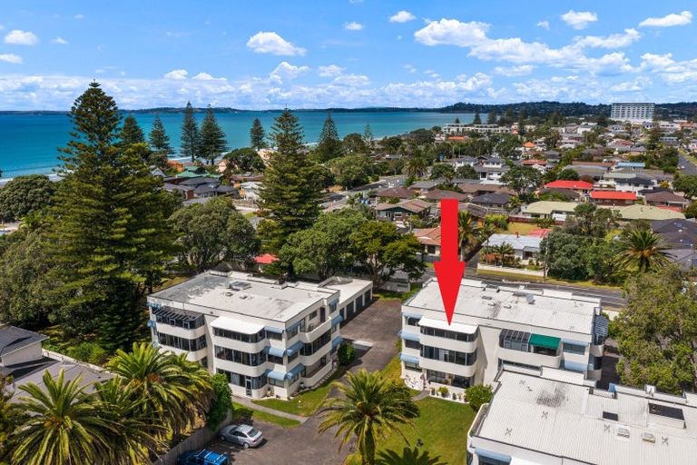 Photo of property in 15e Puriri Avenue, Orewa, 0931