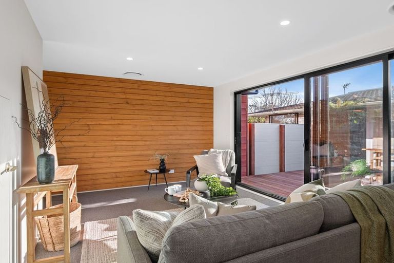 Photo of property in 2/142 Main Road North, Papanui, 8052