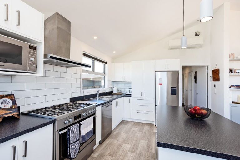 Photo of property in 12 Dowling Road, Longbush, Invercargill, 9871