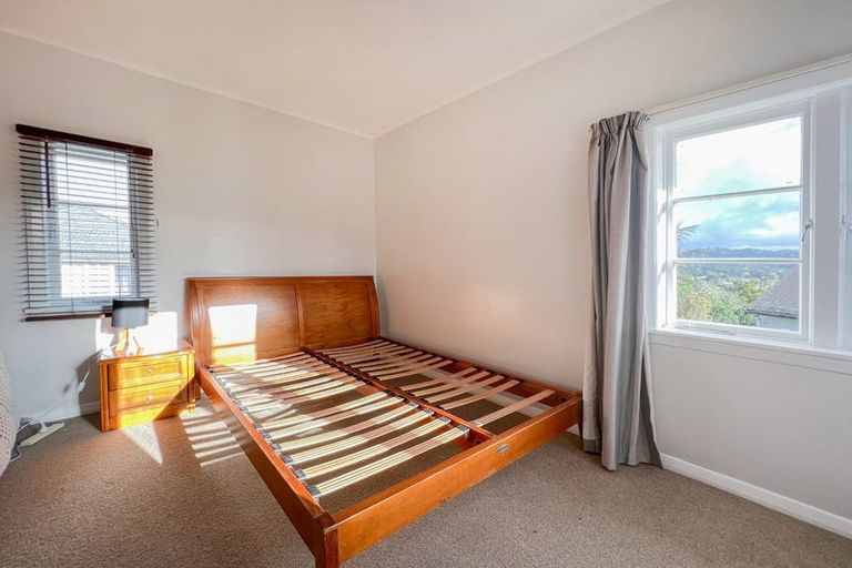 Photo of property in 227 Titirangi Road, Titirangi, Auckland, 0604