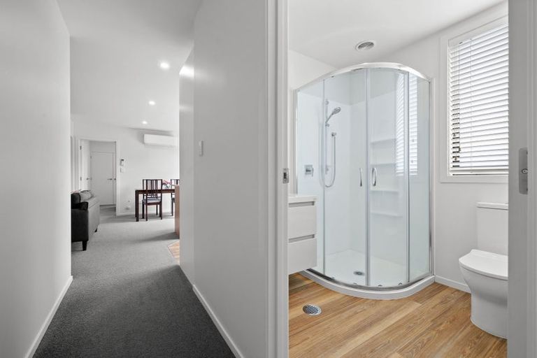 Photo of property in 2/2 English Street, Saint Andrews, Hamilton, 3200