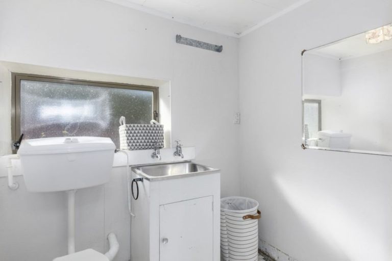 Photo of property in 94 Lord Street, Stokes Valley, Lower Hutt, 5019