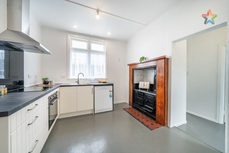 Photo of property in 32 Exchange Street, Ebdentown, Upper Hutt, 5018