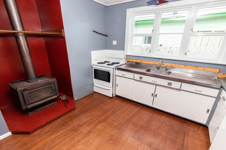 Photo of property in 10 Mills Street, Runanga, 7803