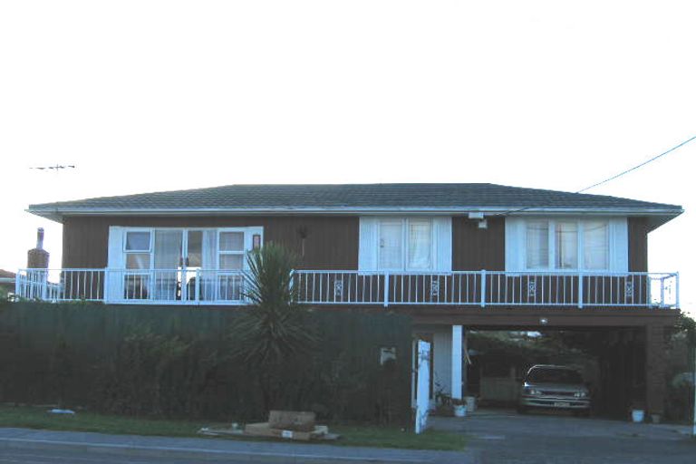 Photo of property in 50 Hepburn Road, Glendene, Auckland, 0602