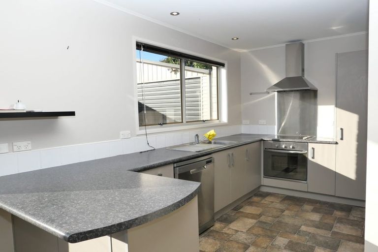 Photo of property in 4 Myrtle Lane, Raumati Beach, Paraparaumu, 5032