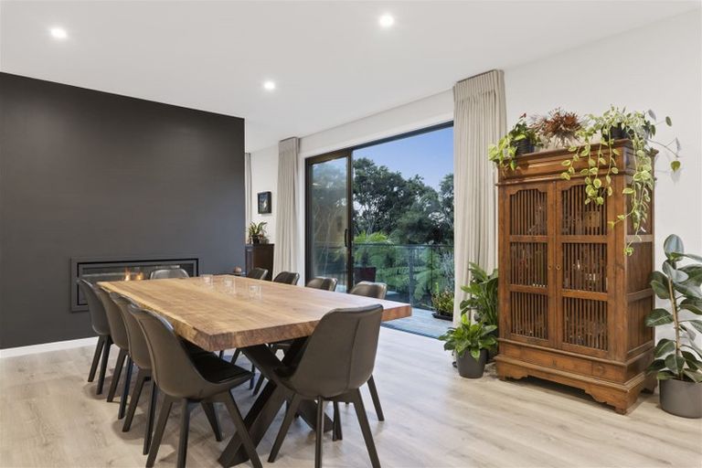 Photo of property in 6b Pounamu Avenue, Greenhithe, Auckland, 0632