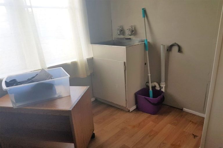 Photo of property in 30 Thyra Street, Dannevirke, 4930