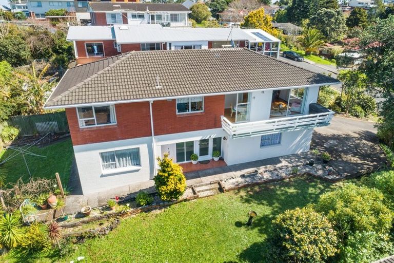 Photo of property in 13 Mcdowell Crescent, Hillcrest, Auckland, 0627