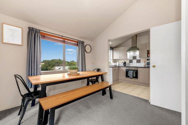 Photo of property in 2b Hall Avenue, Mangere, Auckland, 2022