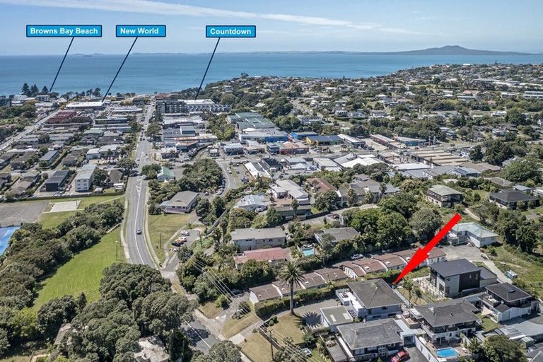 Photo of property in 26 Glencoe Road, Browns Bay, Auckland, 0630