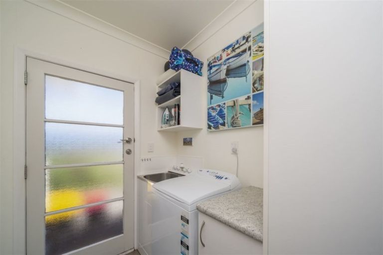 Photo of property in 10 Ohawe Terrace, Ohawe, Hawera, 4671