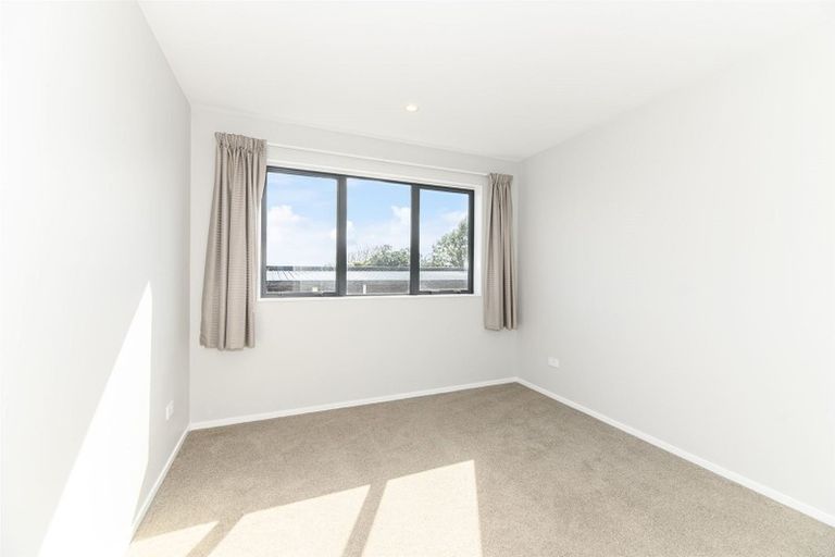 Photo of property in 8a Jeff Place, Howick, Auckland, 2014