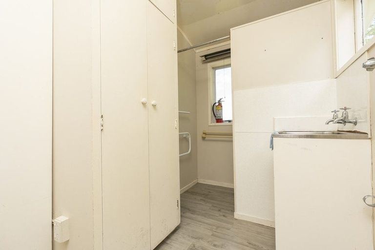 Photo of property in 37 Ngapuke Lane, Parua Bay, Onerahi, 0192