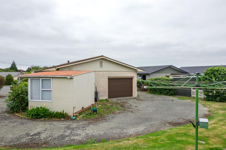 Photo of property in 9 Oxford Street, Waimate, 7924