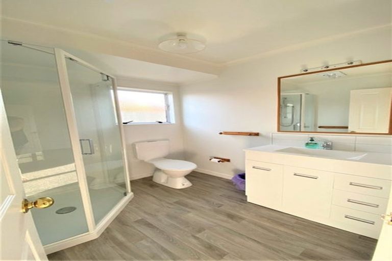 Photo of property in 4 Lotus Avenue, Mount Maunganui, 3116