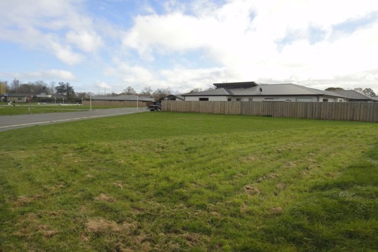 Photo of property in 5 Atap Place, Northwood, Christchurch, 8051